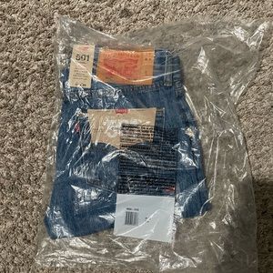 Levi’s 501 Jeans